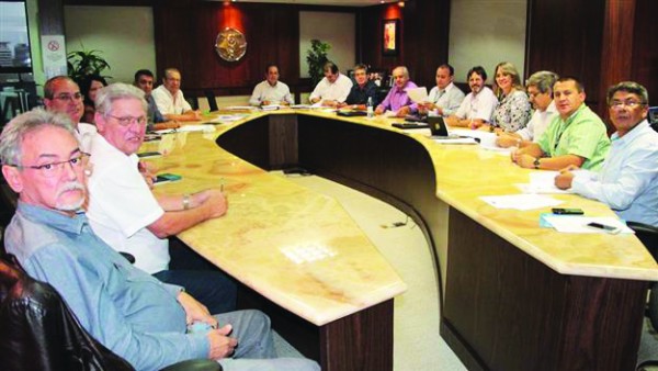 Novos acordos de PLR com Amigão e Campneus