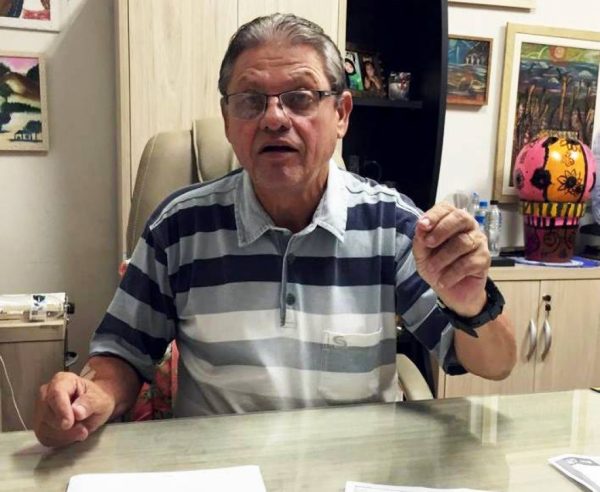 ABERTURA DO COMÉRCIO TODOS OS SÁBADOS ATÉ ÀS 17 HORAS É PROIBIDA E GERA MULTA